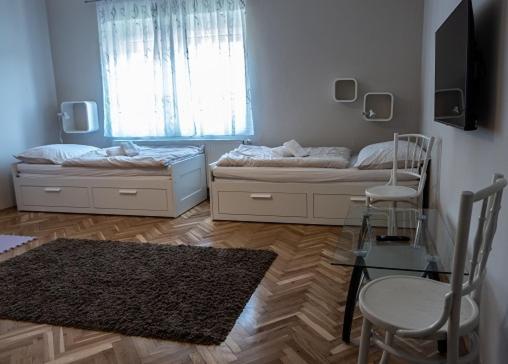 Apartamento Hortenzia Vendégház Mór Exterior foto